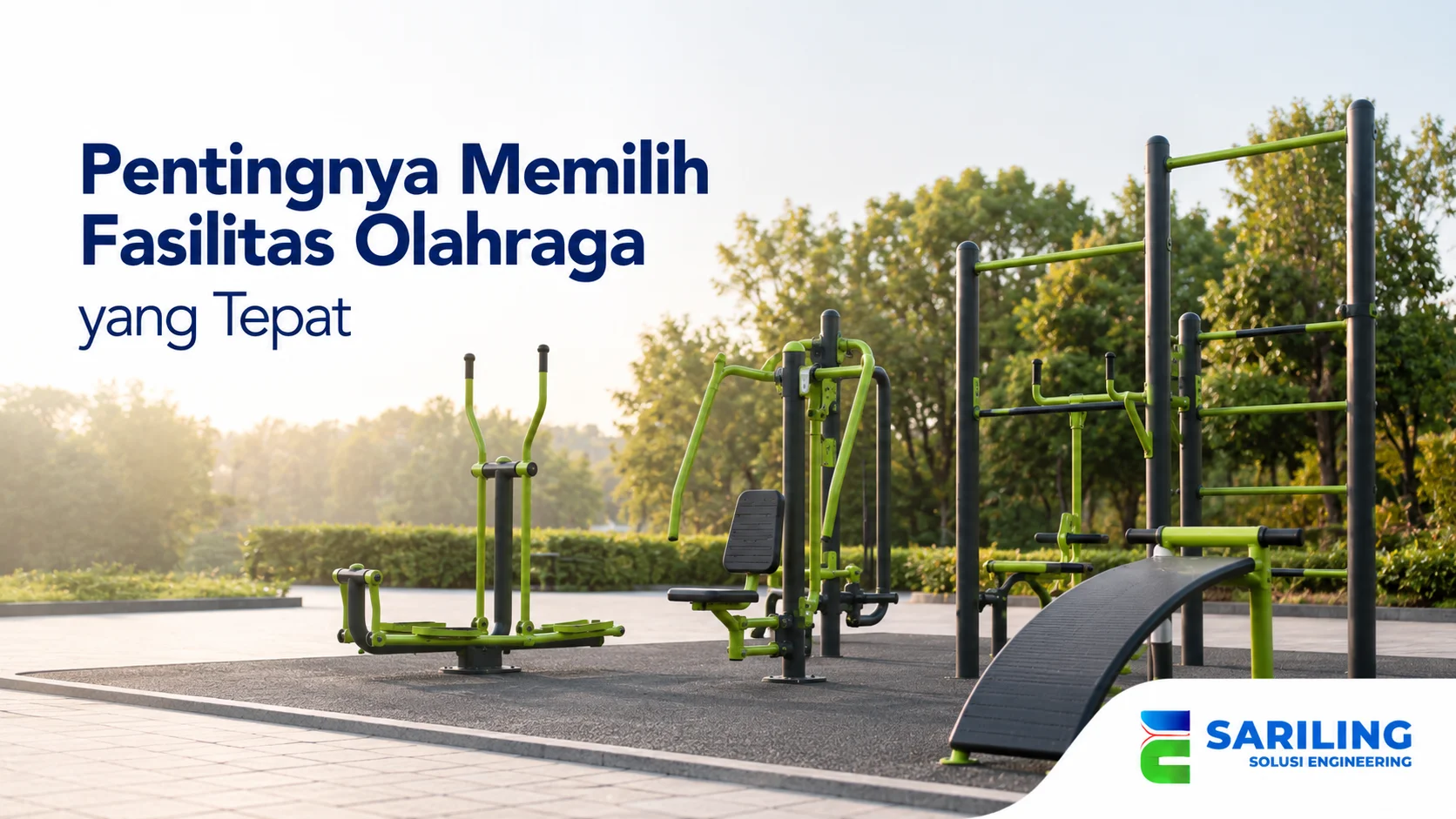 Fasilitas olahraga outdoor dengan berbagai alat fitness yang dirancang untuk mendukung aktivitas fisik secara aman dan nyaman.